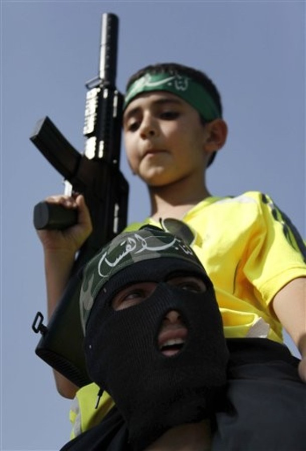Judíos masacradores - Página 14 Hamas-Teaching-Children-to-Hate.jpg
