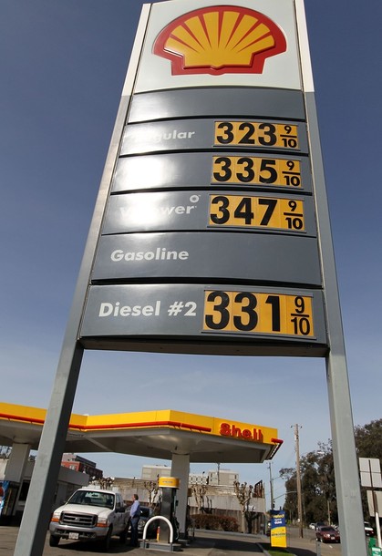 Gasoline-Costs-Oakland-CA.jpg
