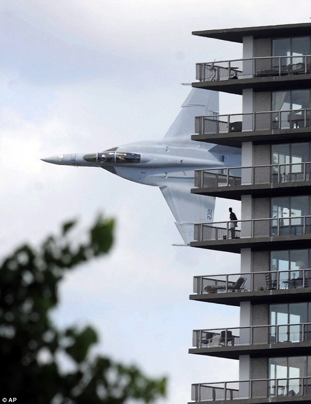 US Navy Fighter Jet