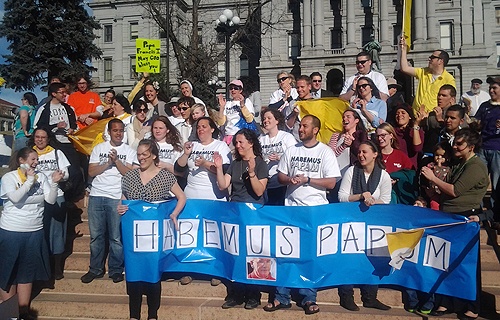 Denver Young People Rally For Pope Francis --CNA