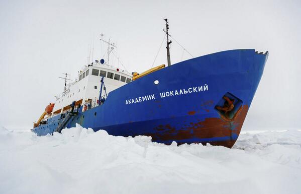 Climate Scientists Stuck on Antarctic Ice
