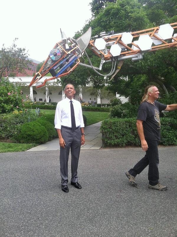 Obama Robotic Giraffe