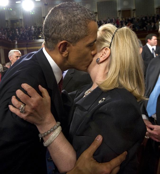 Obama Kissing Hillary